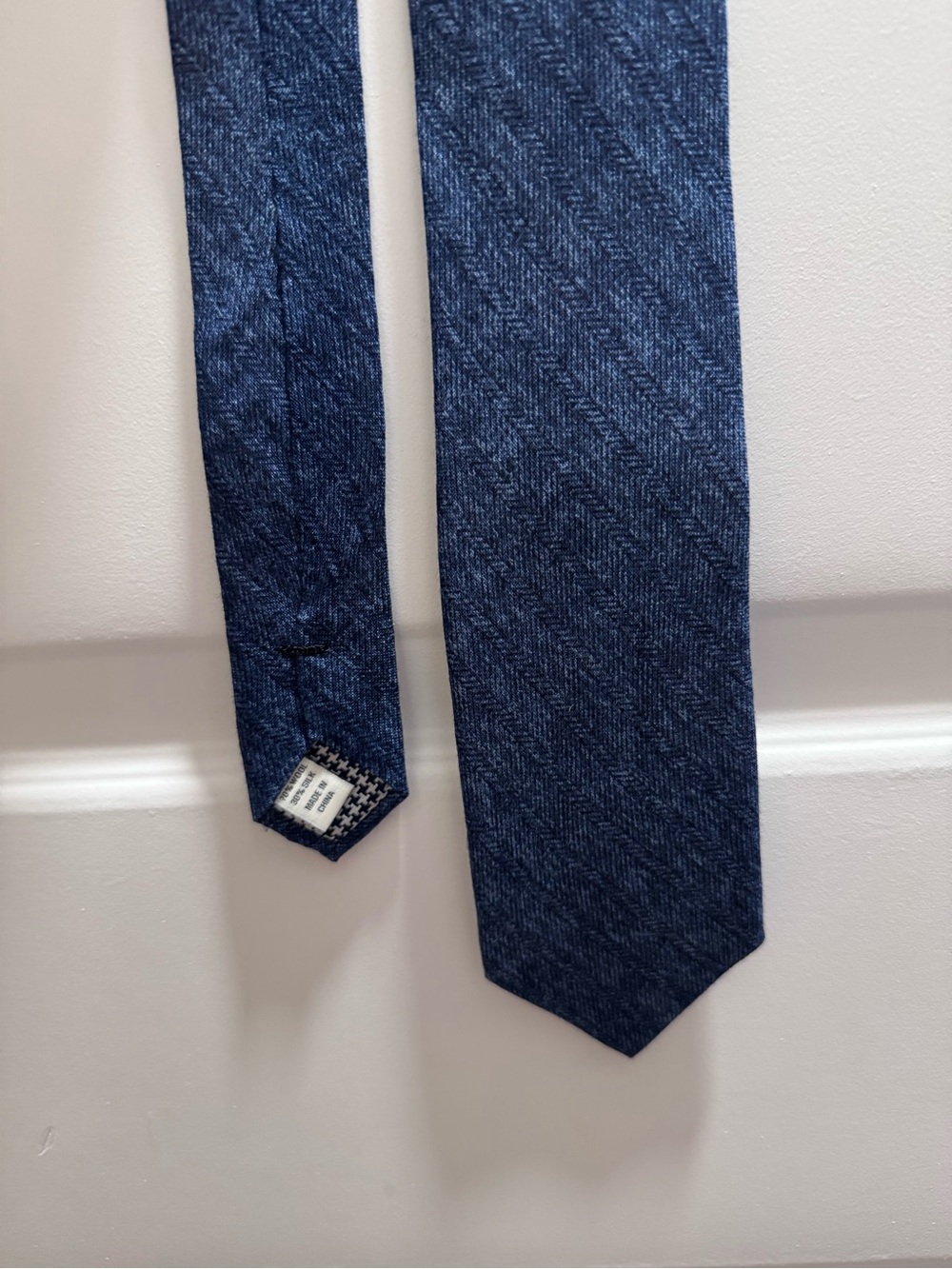 Jos. A Bank 1905 wool and silk Classic Men's Blue Herringbone Tie brand new